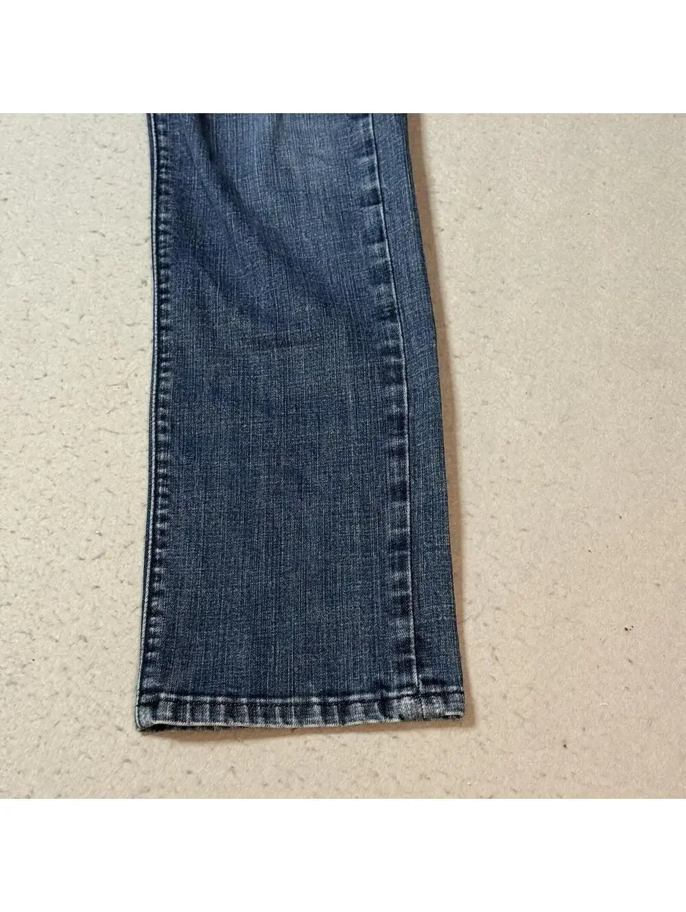 Lucky Brand Men’s 30x32 Straight Leg Blue Jeans Medium Wash Denim